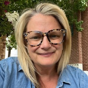 Meet your Posher, Alison